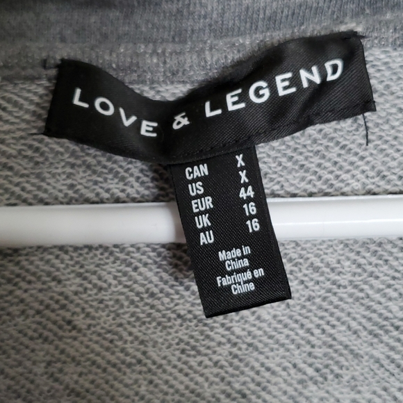 Sweater - Picture 2 of 3